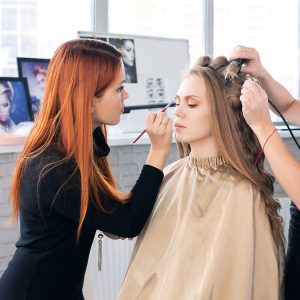 Εξειδικευμένα σεμινάρια Ομορφιάς στο ΚΔΒΜ ΟΜΗΡΟΣ